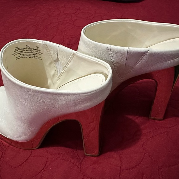 DKNY HEELED PEEP - Picture 5 of 5